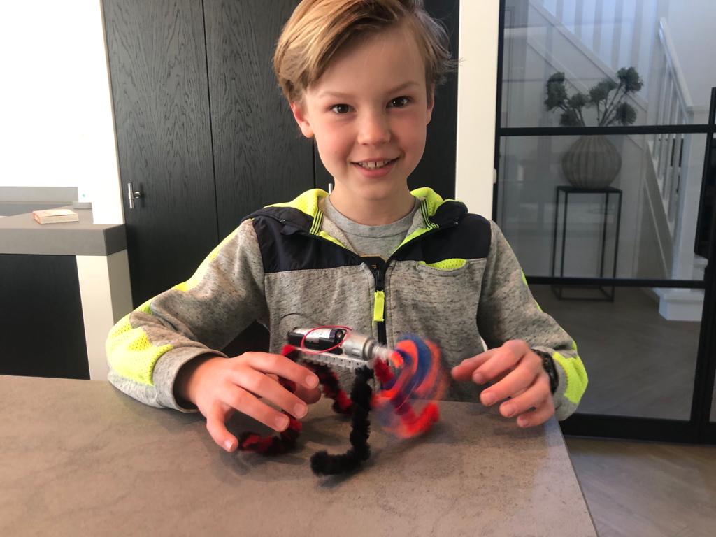 Bewegende robotjes (techniek &amp; creativiteit) - Hardenberg Heemse