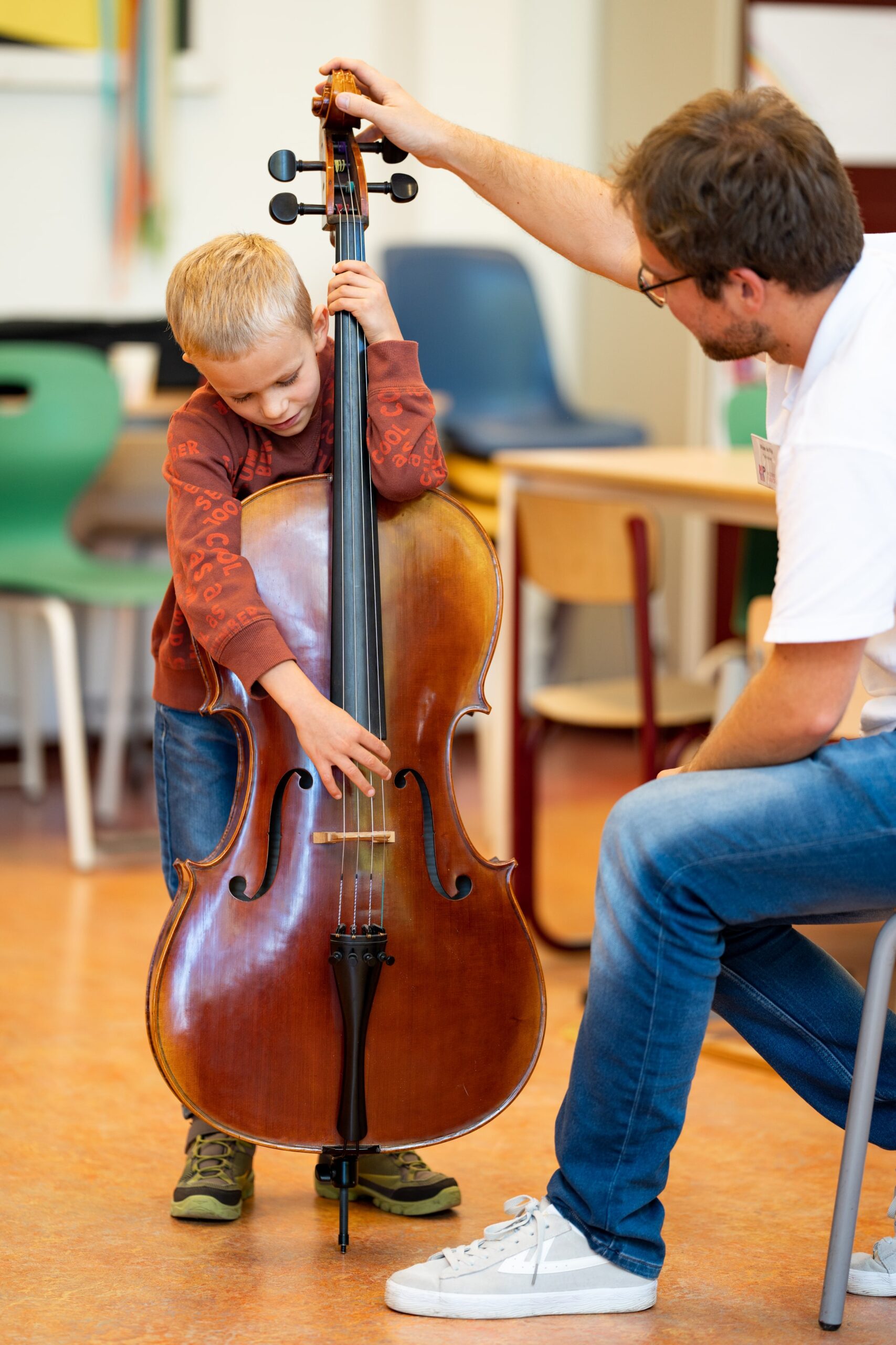 Ontdek Strijkinstrumenten (viool en cello) - Hardenberg Centrum  