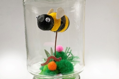 Kleine (klei)beestjes in een potje (Klei & deco) - Balkbrug